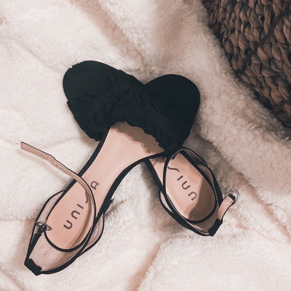 Black Unisa Dian sandal